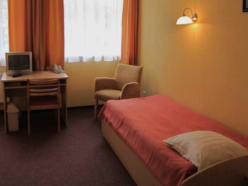 Hotel Vilmaja รีกา ภายนอก รูปภาพ
