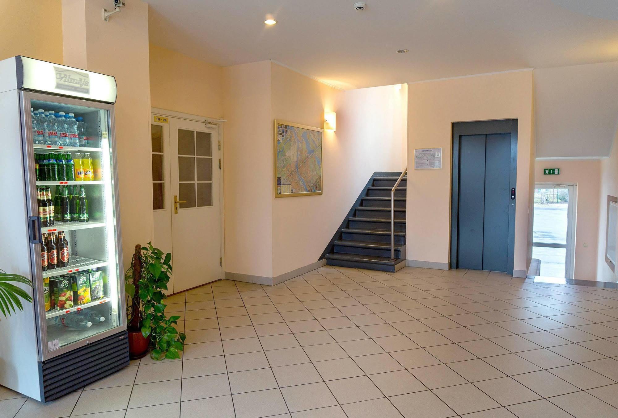 Hotel Vilmaja รีกา ภายนอก รูปภาพ